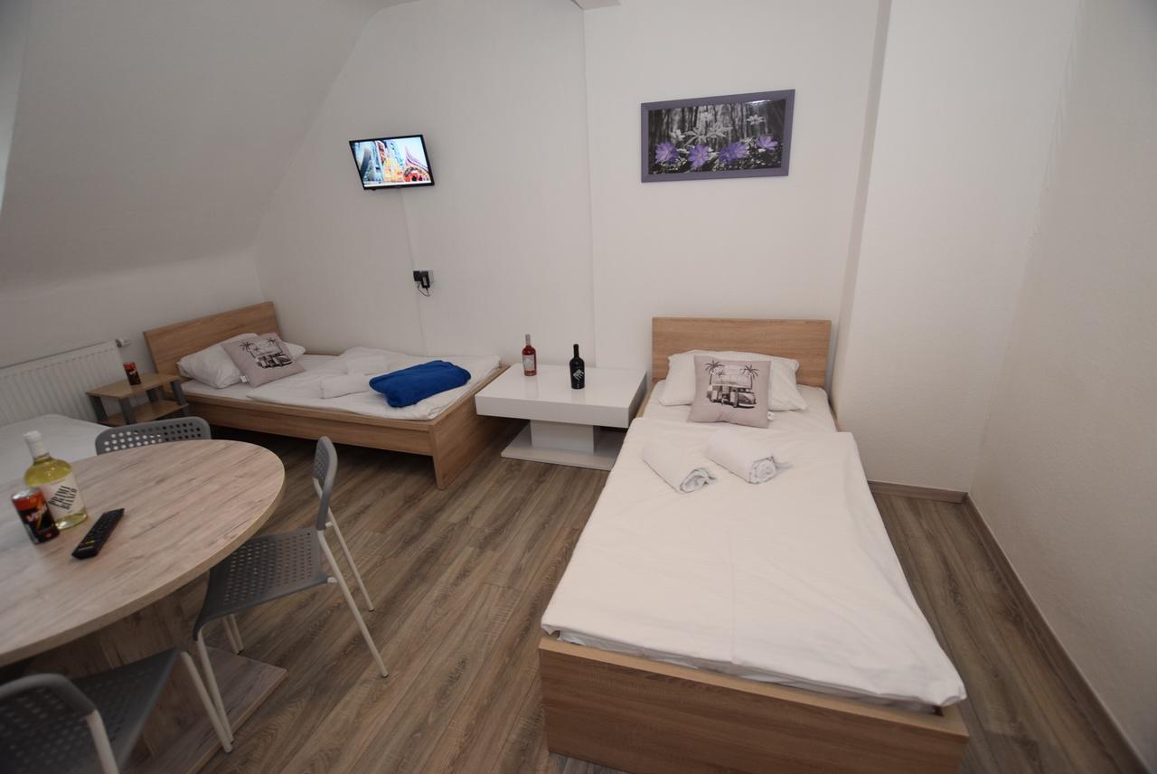 Monteurzimmer Kirchheim-Teck Kirchheim unter Teck Buitenkant foto