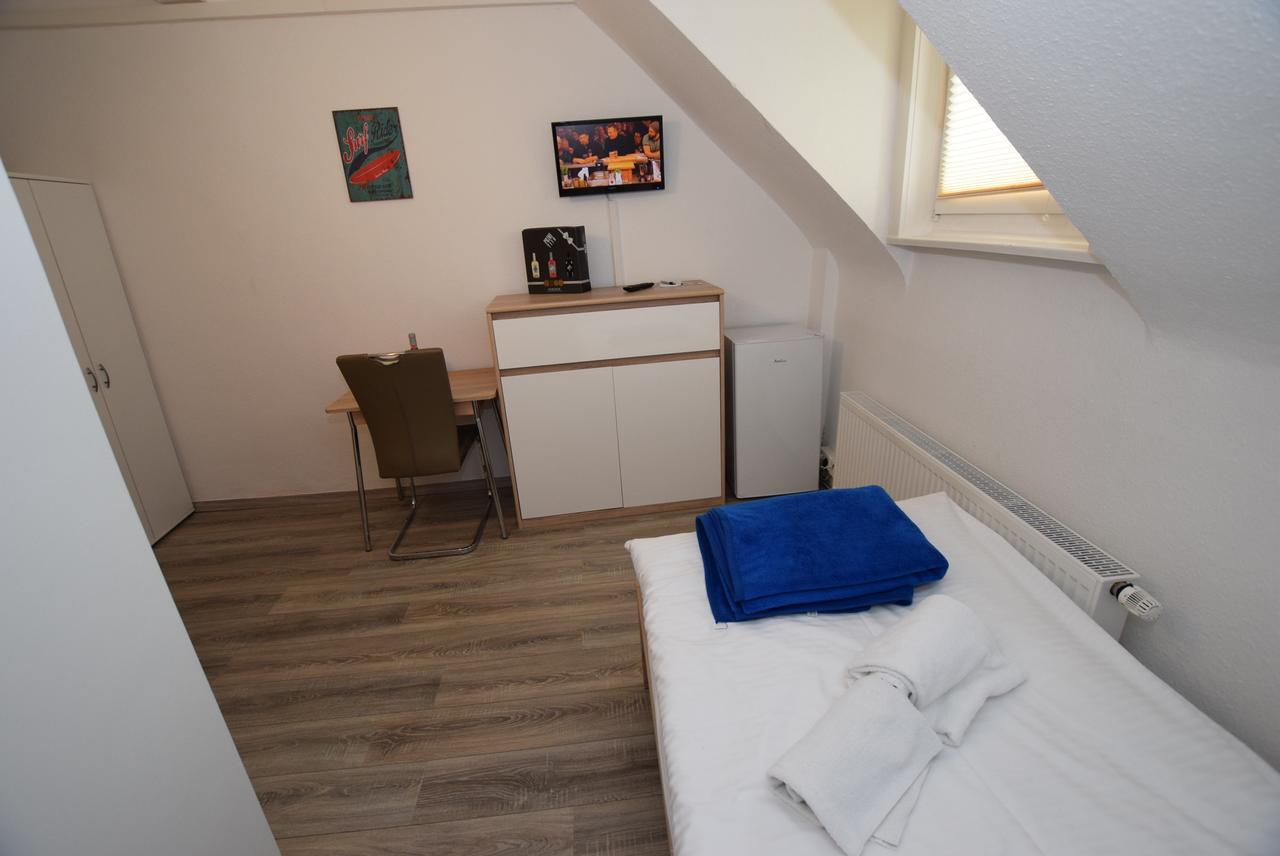 Monteurzimmer Kirchheim-Teck Kirchheim unter Teck Buitenkant foto