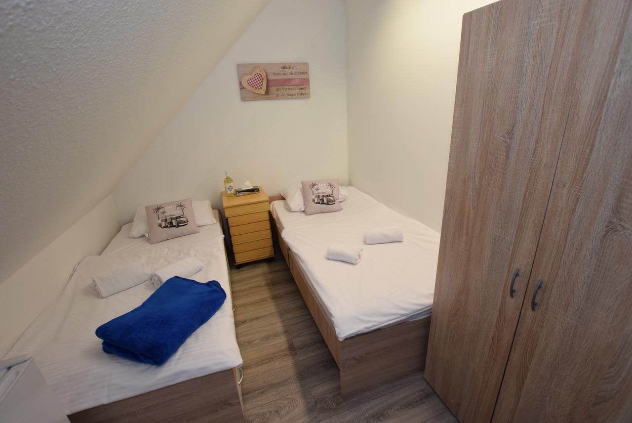 Monteurzimmer Kirchheim-Teck Kirchheim unter Teck Buitenkant foto
