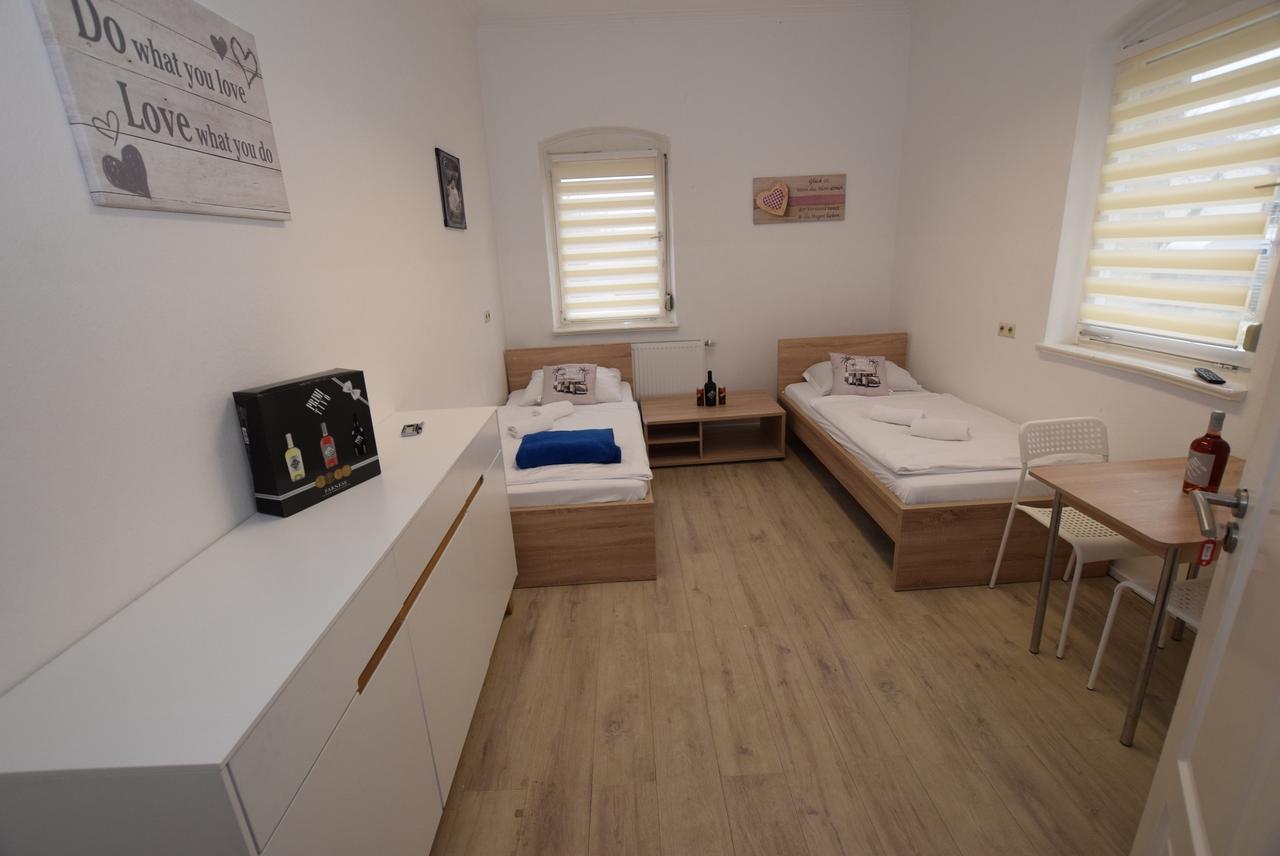 Monteurzimmer Kirchheim-Teck Kirchheim unter Teck Buitenkant foto