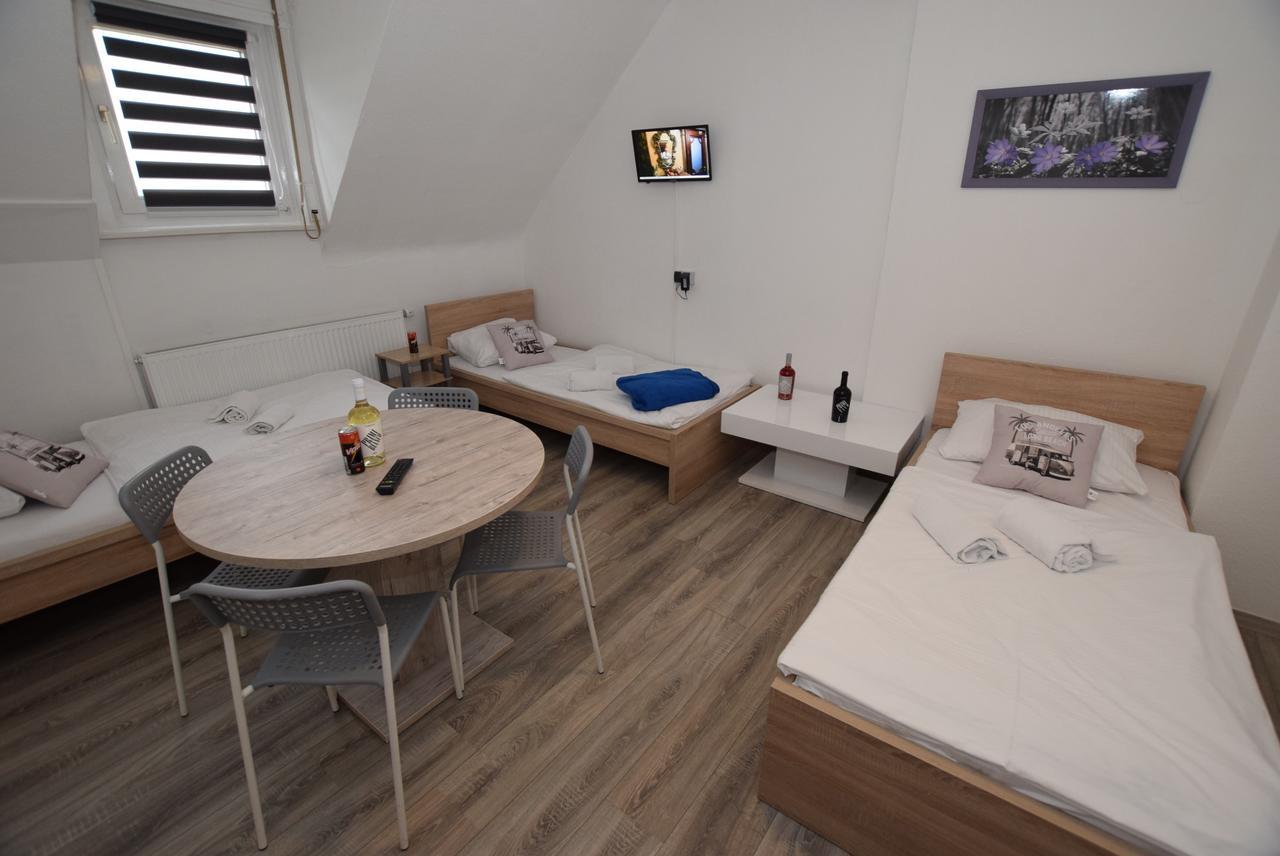 Monteurzimmer Kirchheim-Teck Kirchheim unter Teck Buitenkant foto